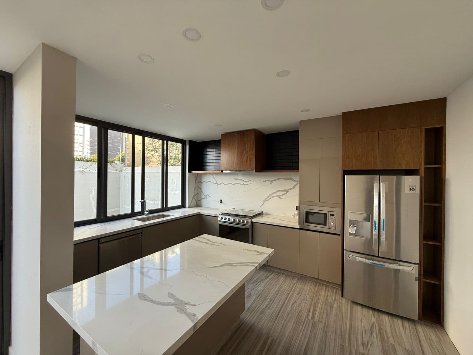 CASA RESIDENCIAL EN VALEIRA HÁBITAT SOLARES